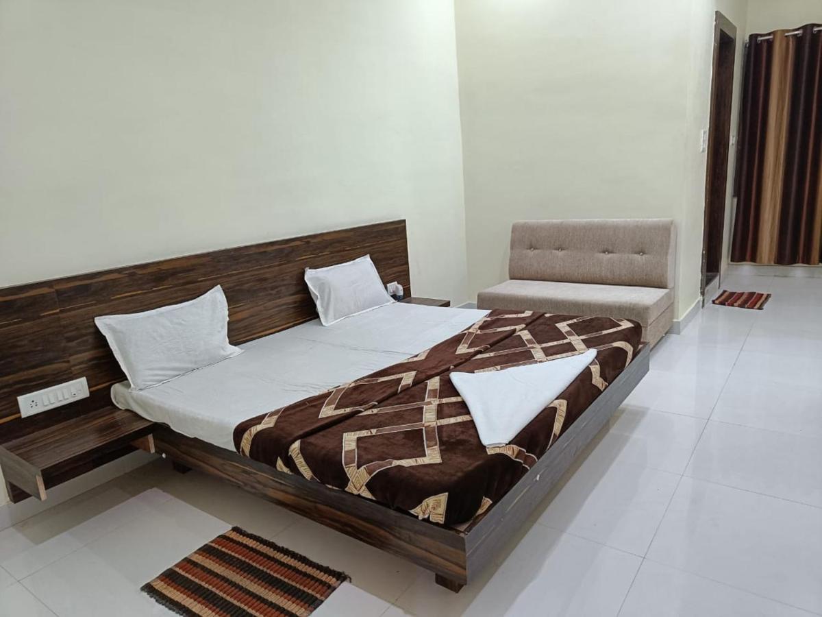Hotel Parag Palace Jabalpur Exterior photo